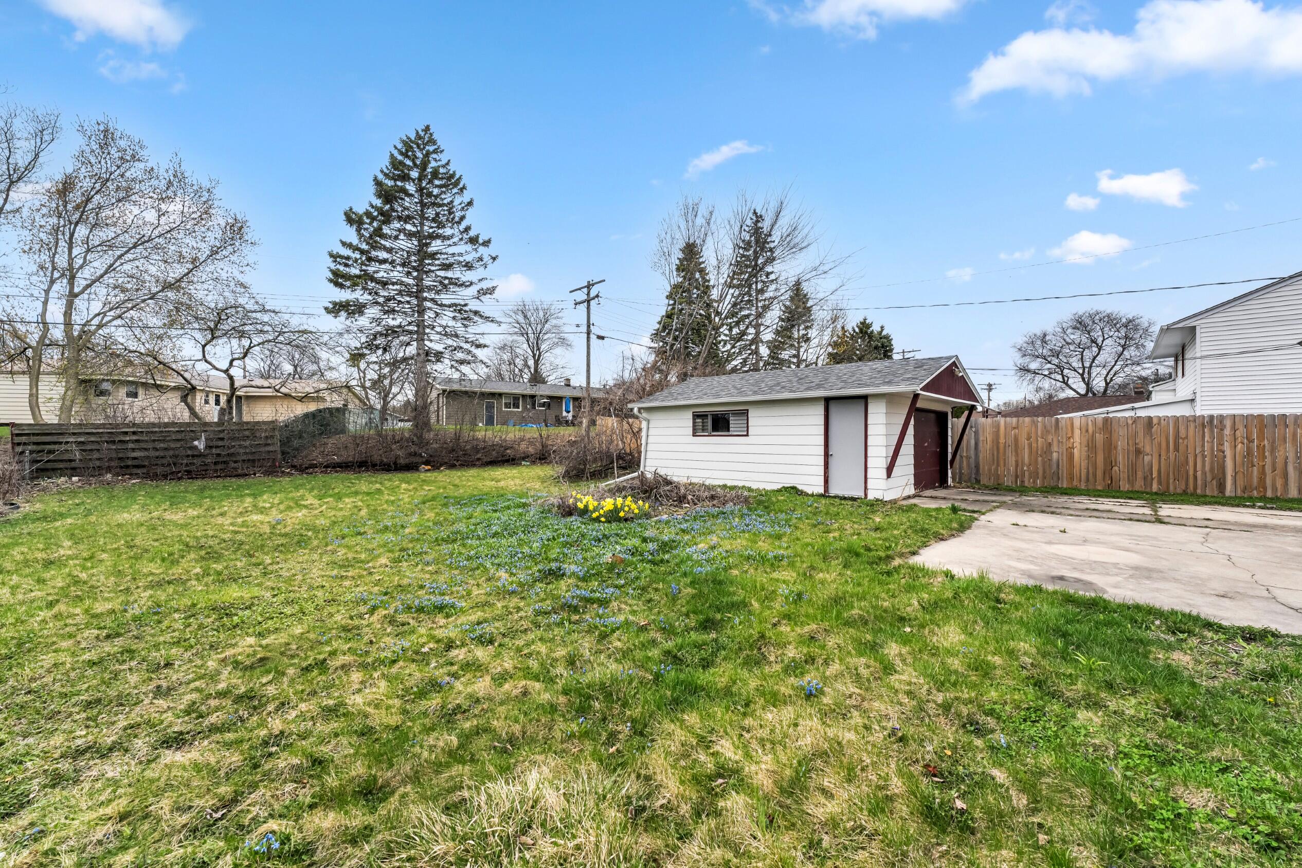 3731 St Andrews Boulevard Racine, WI 53405 - Photo 27 of 28 Photo (27)