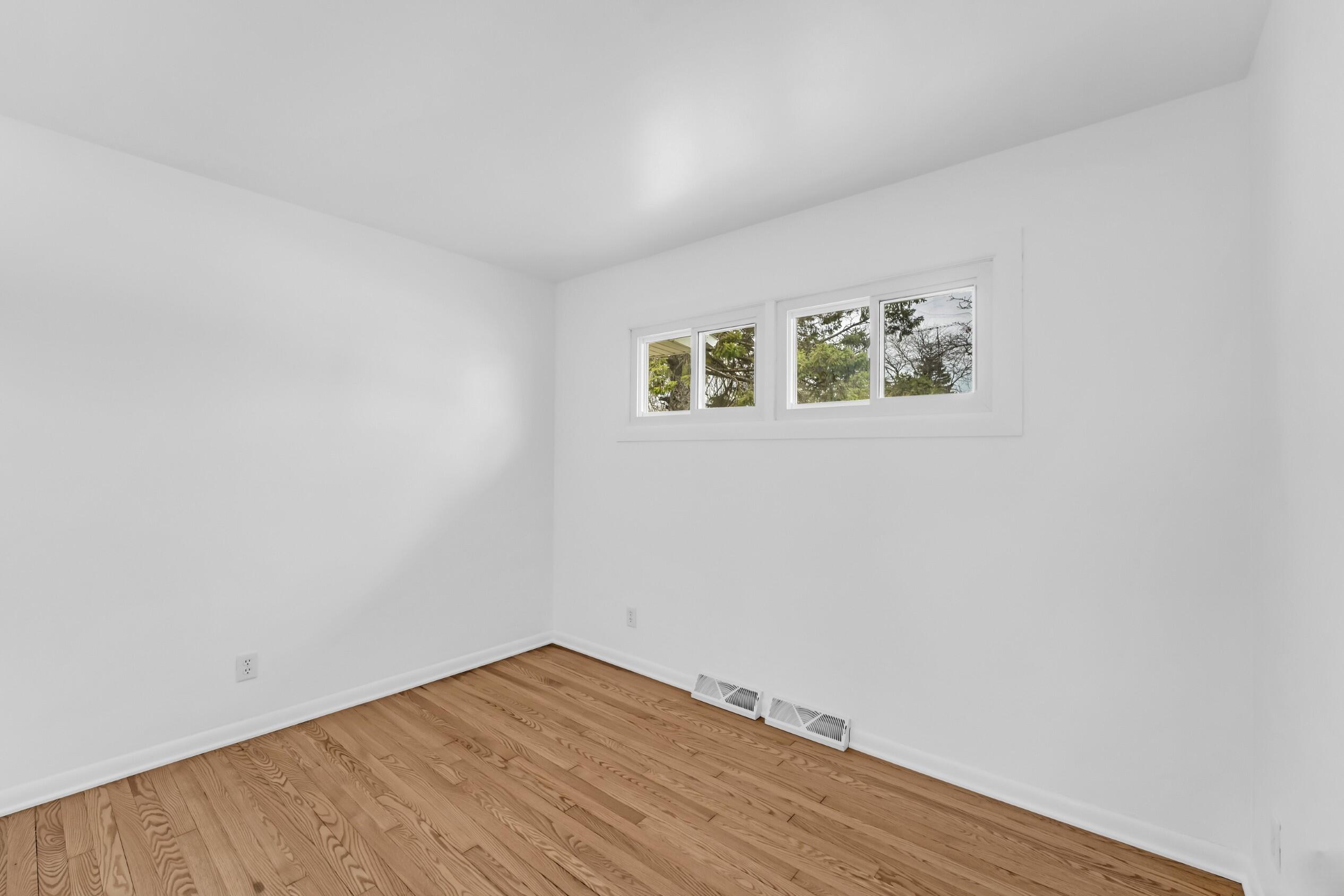 3731 St Andrews Boulevard Racine, WI 53405 - Photo 9 of 28 Photo (9)