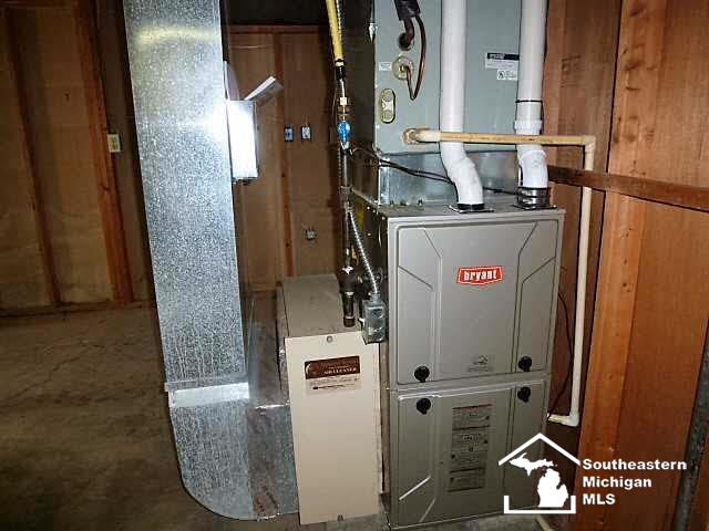 595 Rauch Road Temperance, MI 48182 - Photo 18 of 28