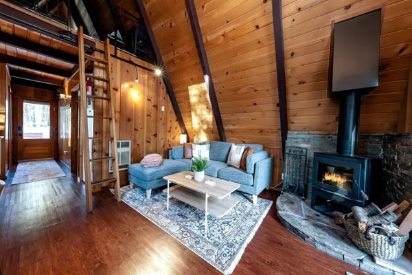 $419,000 | 42101 Jeffrey, Shaver Lake, CA 93664