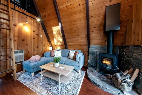 $419,000 | 42101 Jeffrey, Shaver Lake, CA 93664