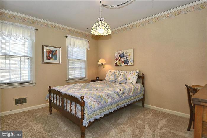 1913 Narrows Lane Silver Spring, MD 20906 - Photo 15 of 30 Bedroom