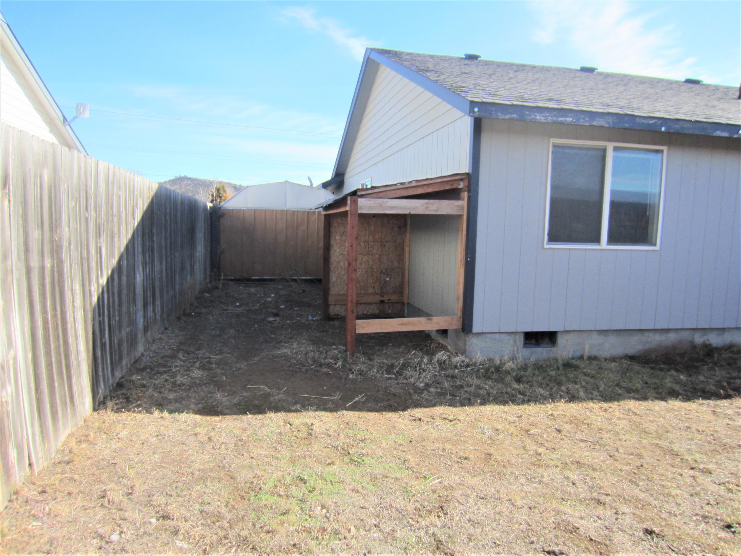 2149 Northeast Yellowpine Road Prineville, OR 97754 - Photo 17 of 20 IMG_4567