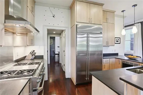 $1,300,000 | 6119 Annunciation Street, New Orleans, LA 70118
