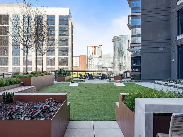 $4,995 | 1212 Demonbreun Street, Unit 2102, Nashville, TN 37203