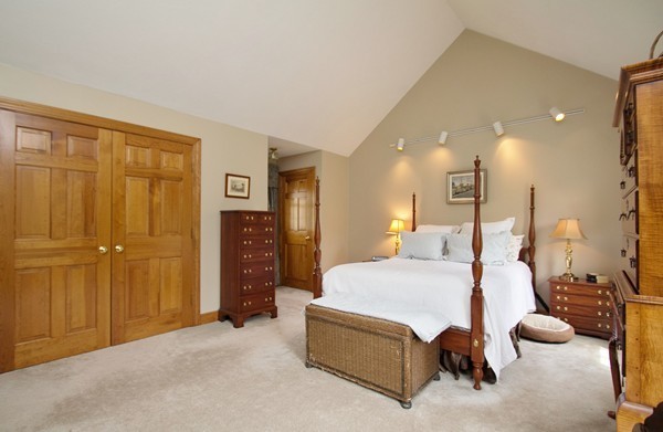 13 Castle Road Westford, MA 01886 - Photo 11 of 19 Gallery Image 11