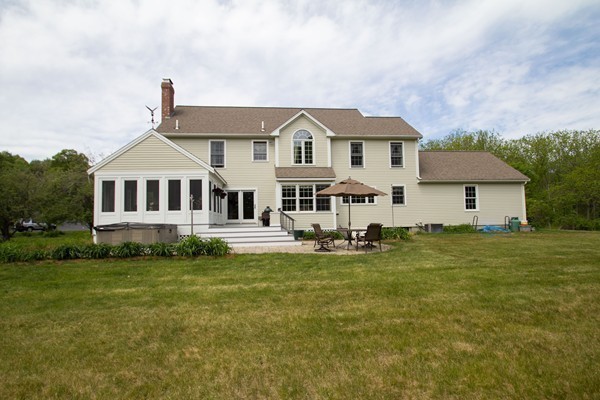 13 Castle Road Westford, MA 01886 - Photo 17 of 19 Gallery Image 17