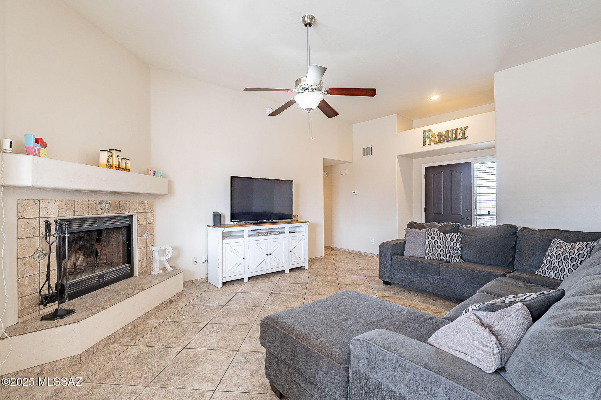 914 West Fox Ridge Lane Tucson, AZ 85737 - Photo 4 of 26