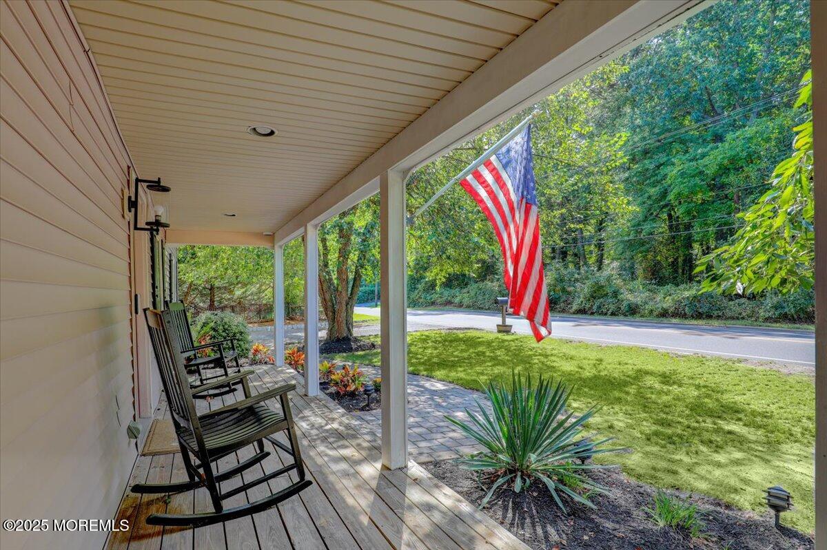 9 Main Street Cream Ridge, NJ 08514 - Photo 3 of 30