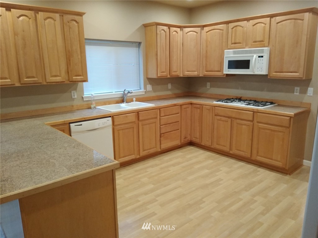 1427 Goat Trail Loop Road Mukilteo, WA 98275 - Photo 6 of 17 Gallery Image 6