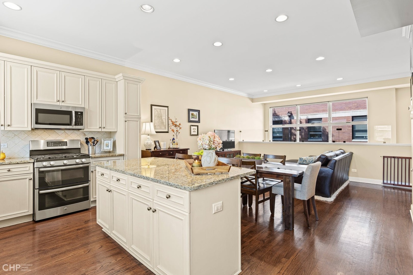 Undisclosed Address Chicago, IL 60614 - Photo 13 of 34