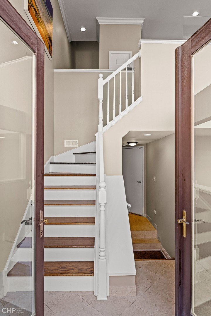 Undisclosed Address Chicago, IL 60614 - Photo 3 of 34