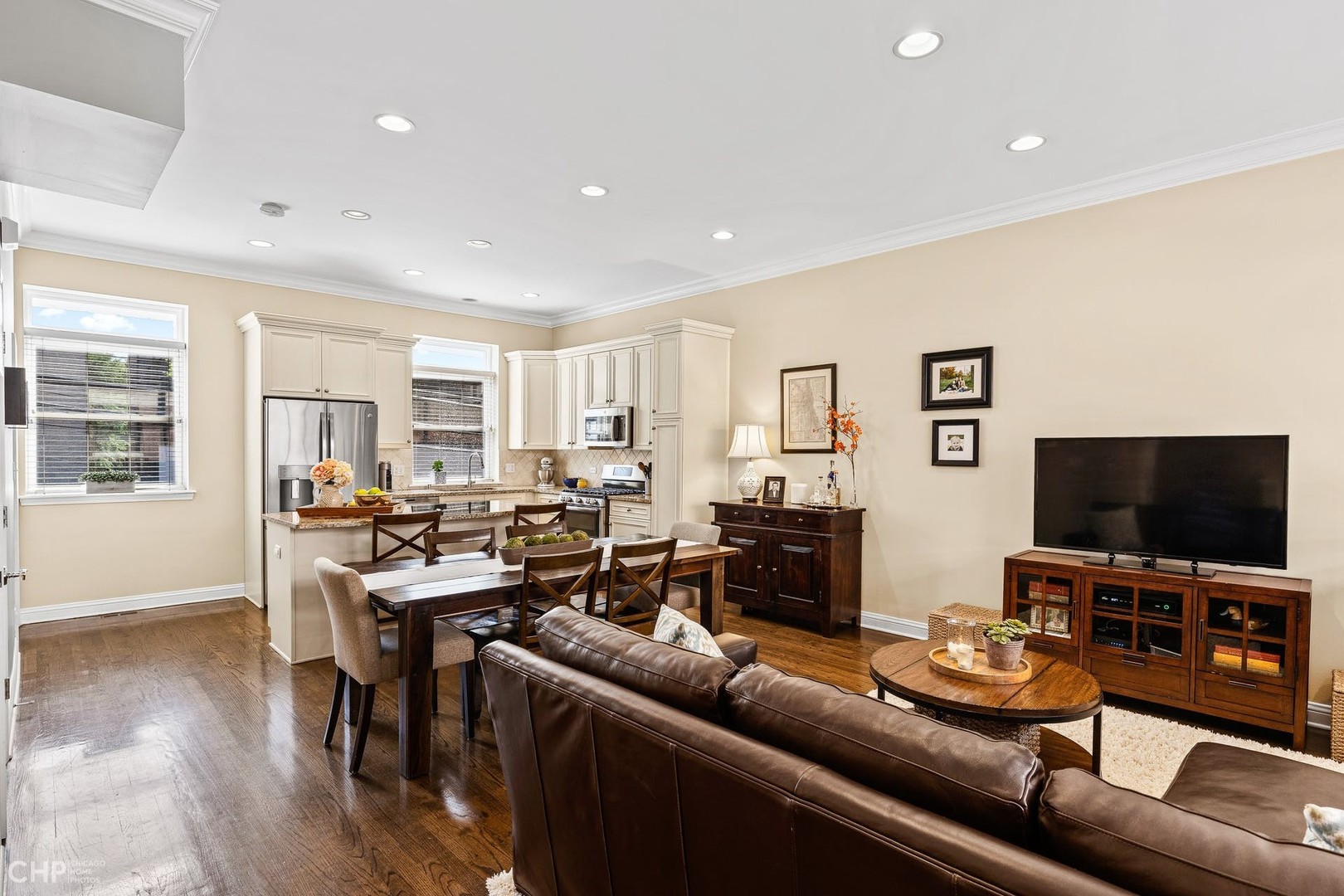 Undisclosed Address Chicago, IL 60614 - Photo 4 of 34