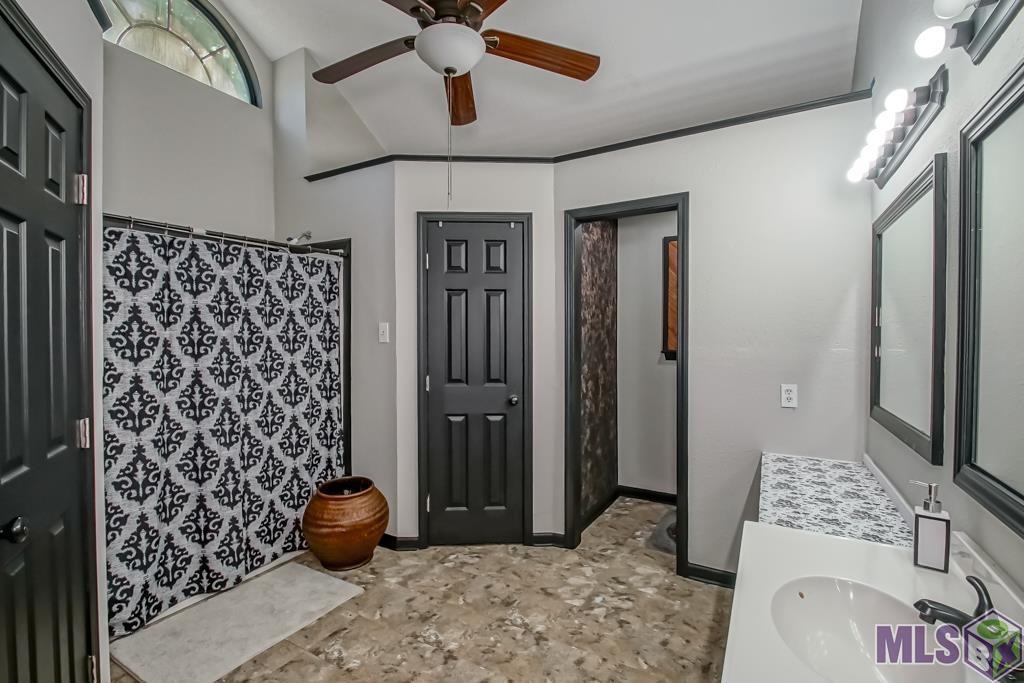 6943 Jim Rushing Road Denham Springs, LA 70706 - Photo 14 of 29