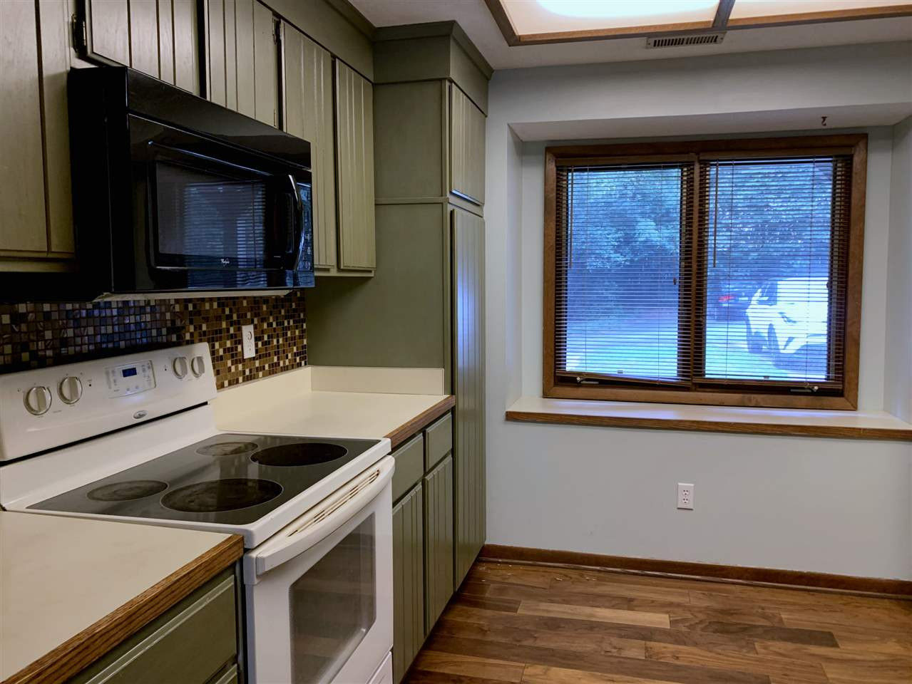 4303 Sun Belt Place Raleigh, NC 27613 - Photo 4 of 17 Kitchen