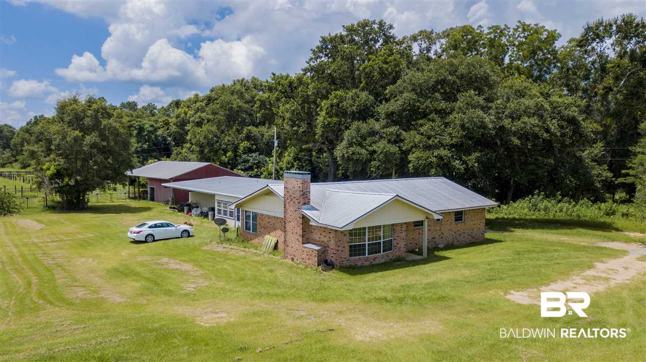 22290 Oak Tree Lane Robertsdale, AL 36567 - Photo 3 of 37