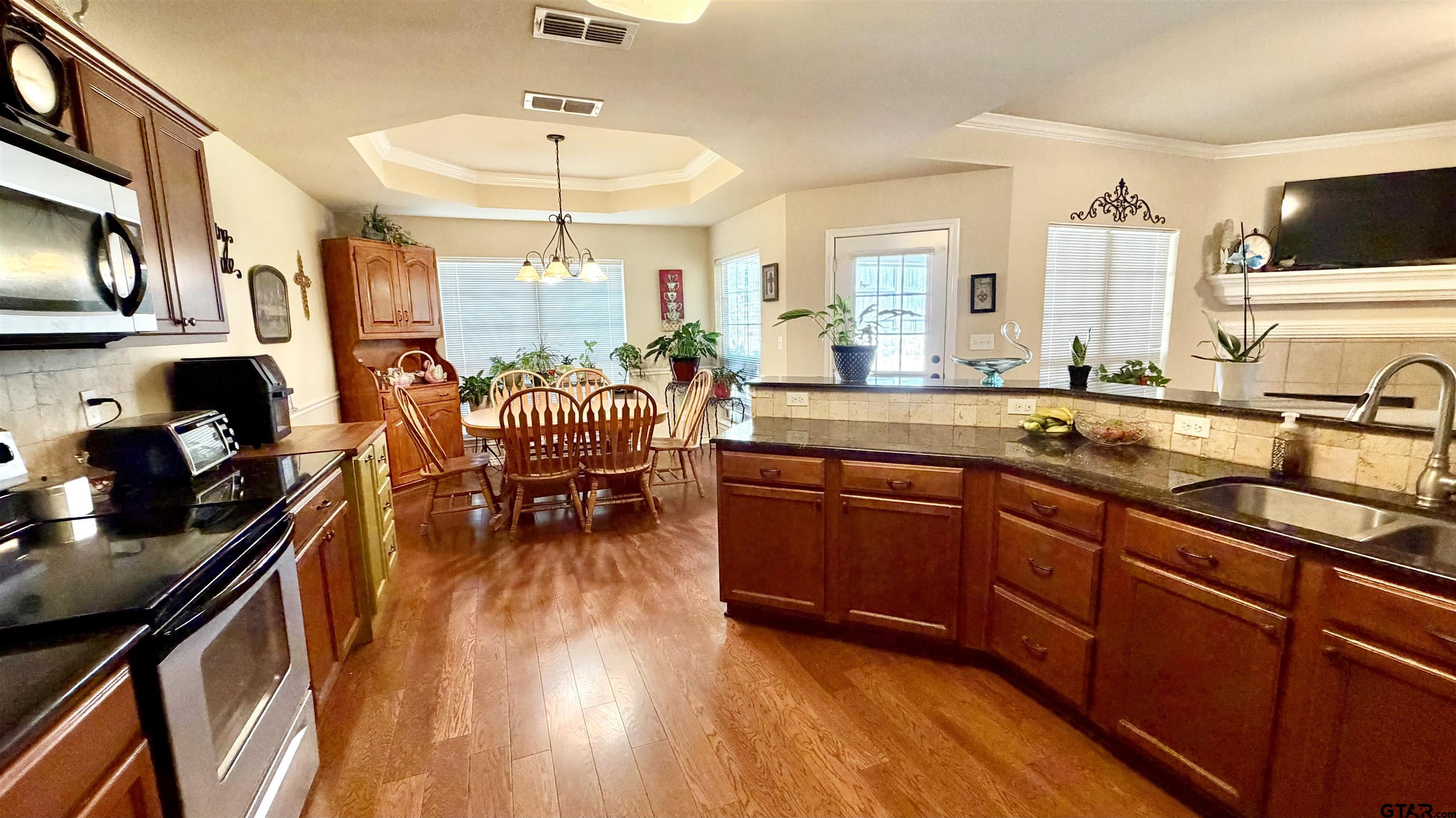 421 Cumberland Road, Unit 404 Tyler, TX 75703 - Photo 5 of 14