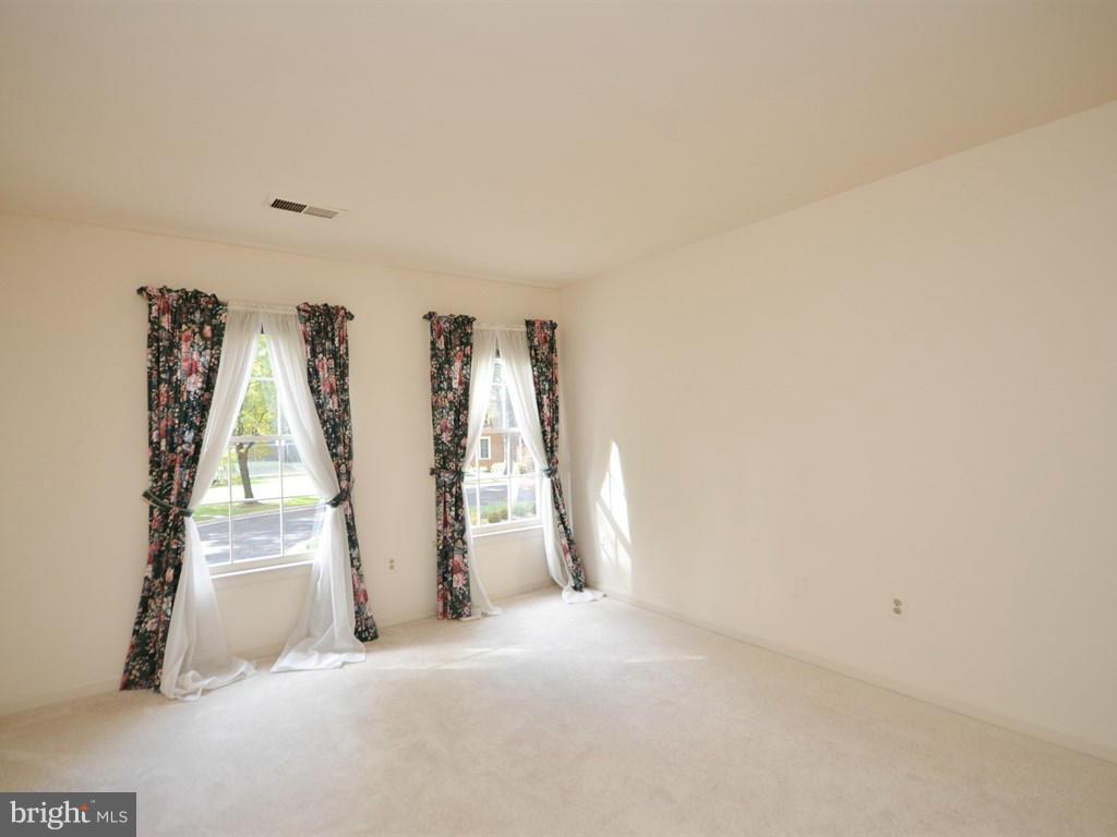 7202 Evans Mill Road McLean, VA 22101 - Photo 17 of 30 Bedroom
