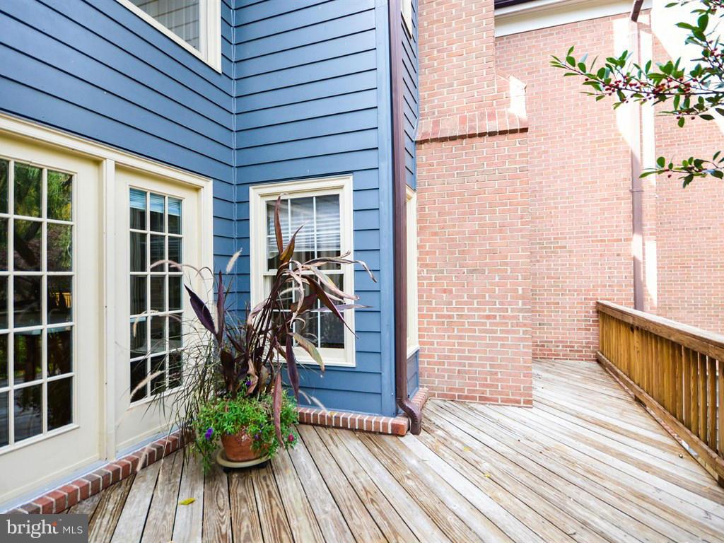 7202 Evans Mill Road McLean, VA 22101 - Photo 28 of 30 Exterior (Rear)