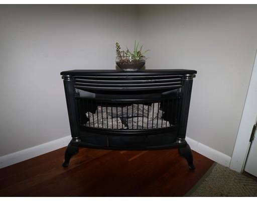 60 Chipmunk Road Springfield, MA 01108 - Photo 12 of 35 Gallery Image 12