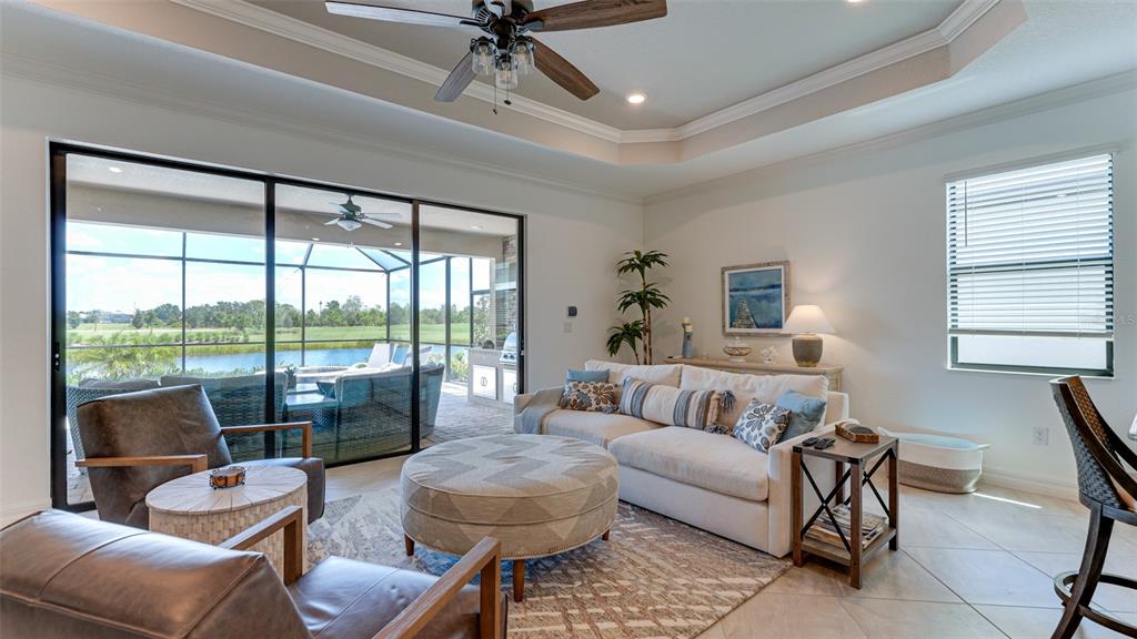 5907 Brandon Run Lakewood Ranch, FL 34211 - Photo 4 of 60