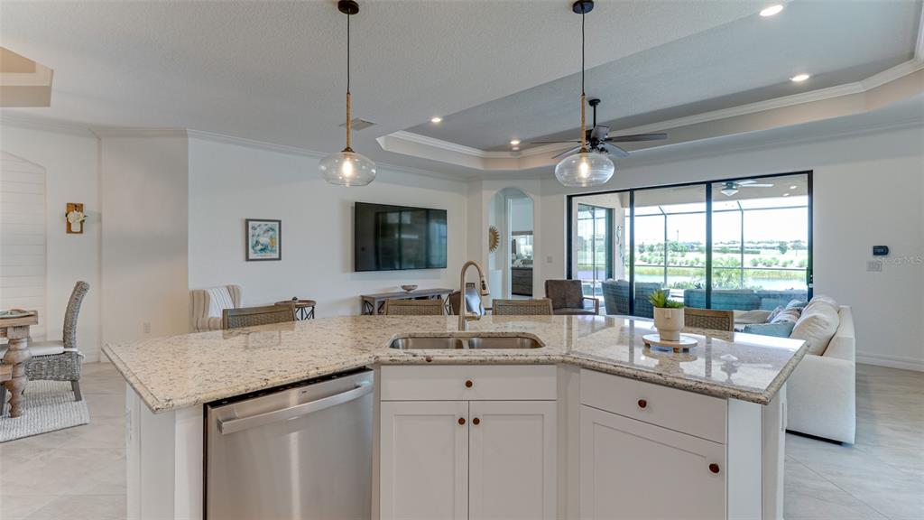 5907 Brandon Run Lakewood Ranch, FL 34211 - Photo 10 of 60