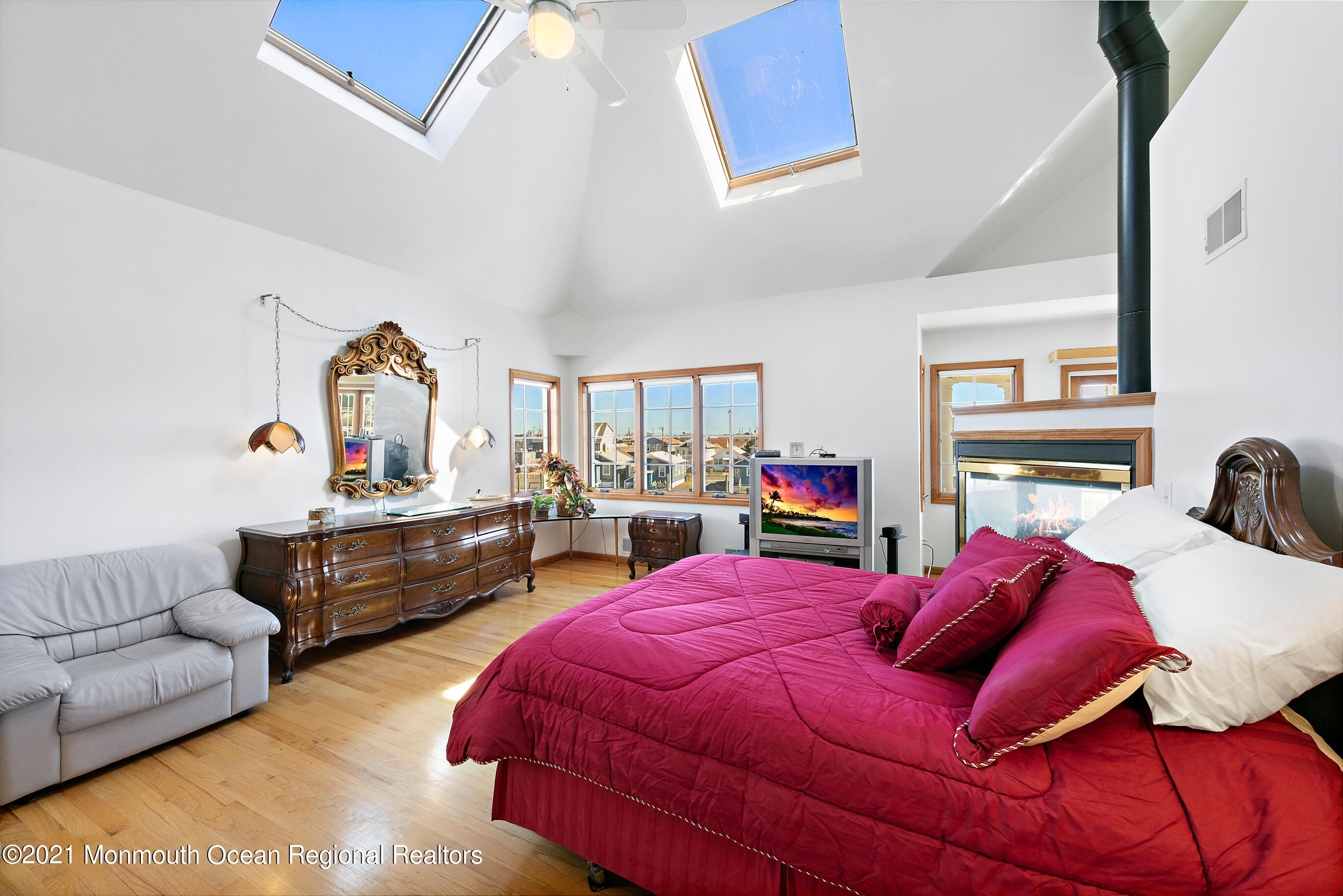116 Riverside Place Point Pleasant Beach, NJ 08742 - Photo 21 of 59 Master Bedroom
