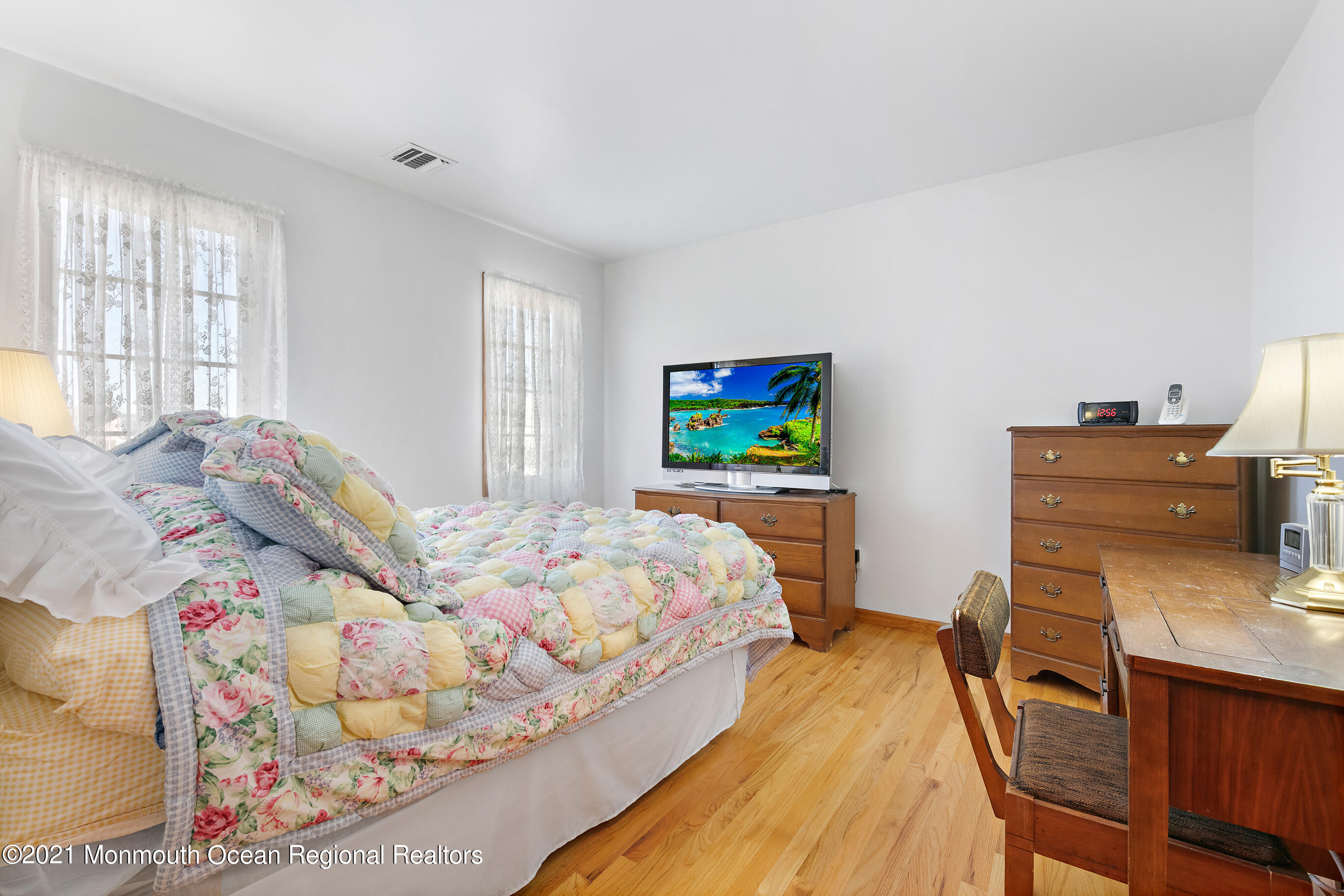 116 Riverside Place Point Pleasant Beach, NJ 08742 - Photo 32 of 59 Guest Bedroom #2