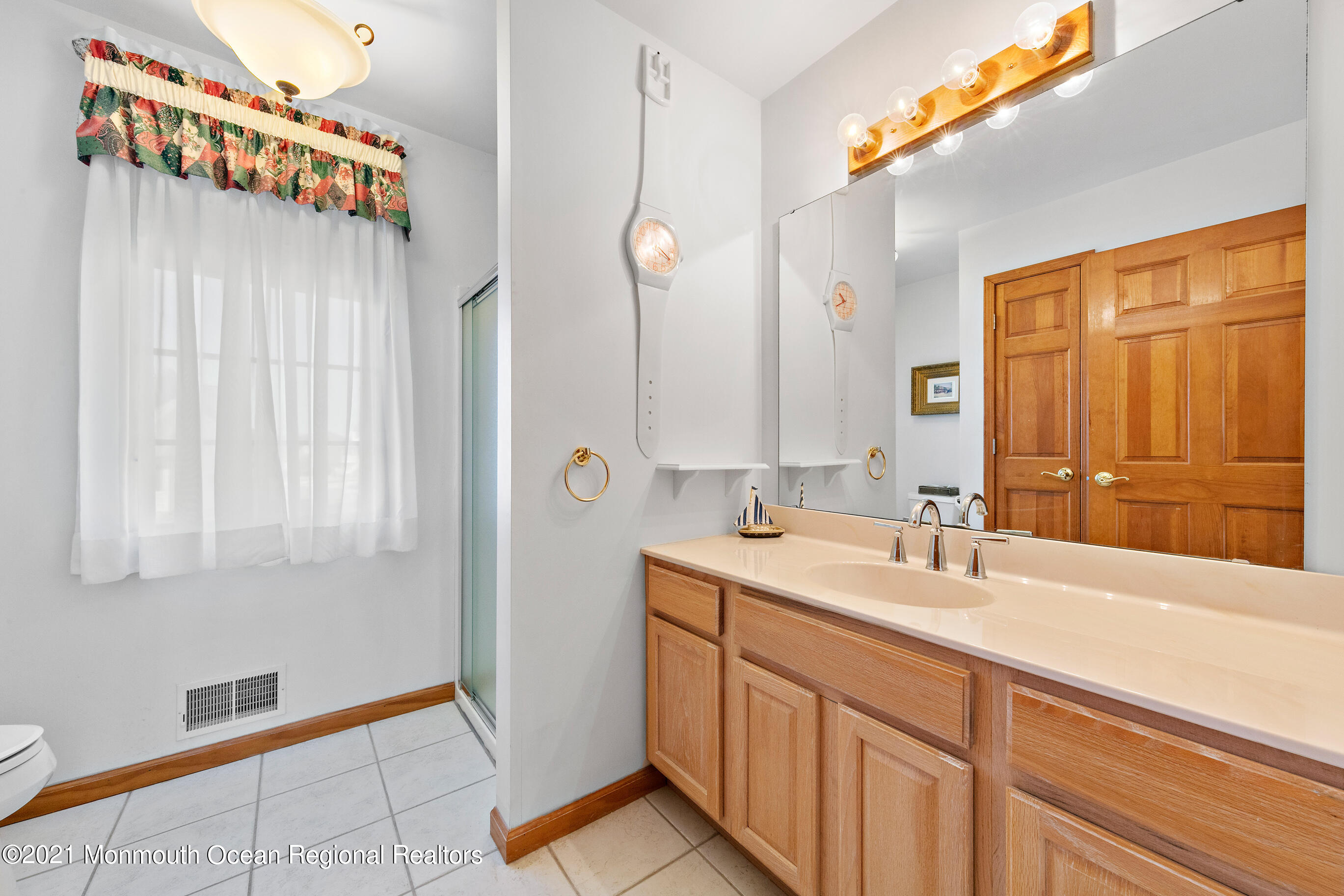 116 Riverside Place Point Pleasant Beach, NJ 08742 - Photo 36 of 59 Guest Bathroom