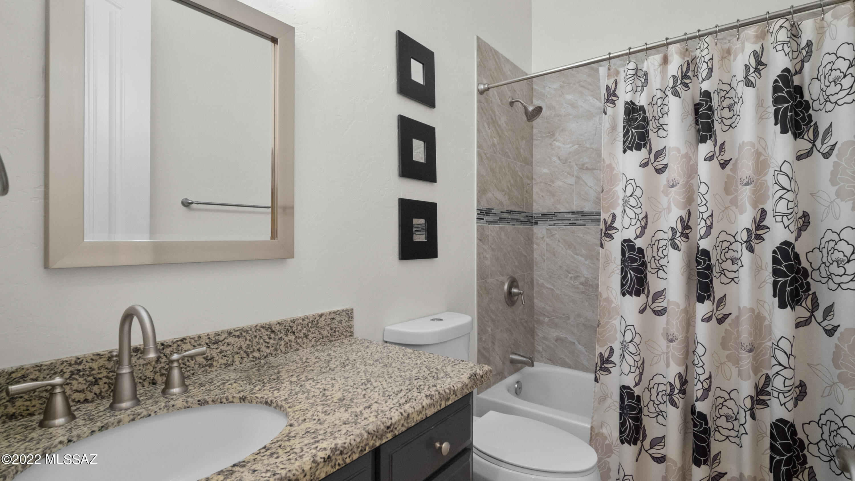 1215 Avenida Gloriosa Rio Rico, AZ 85648 - Photo 25 of 29