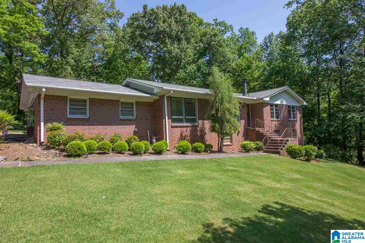 620 Portercrest Road Graysville, AL 35073 - Photo 2 of 45