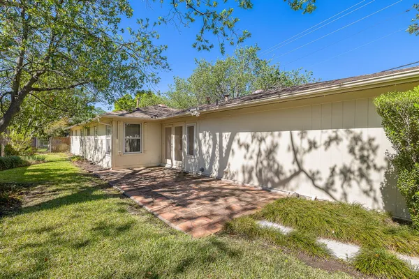 $1,250,000 | 1614 Preston Avenue, Austin, TX 78703