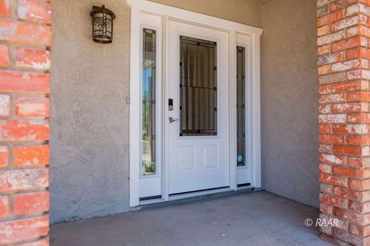 513 Suzanne Street Ridgecrest, CA 93555 - Photo 5 of 34