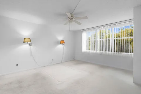 $125,000 | 7080 Environ Boulevard, Unit 423, Lauderhill, FL 33319