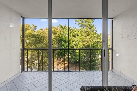 $125,000 | 7080 Environ Boulevard, Unit 423, Lauderhill, FL 33319