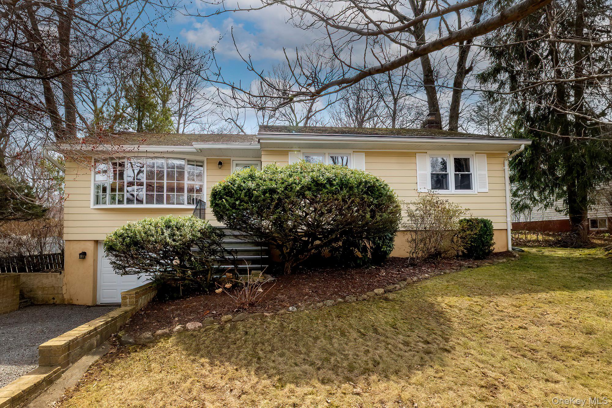 67 Duell Road White Plains, NY 10603 - Photo 2 of 29 Font of Home