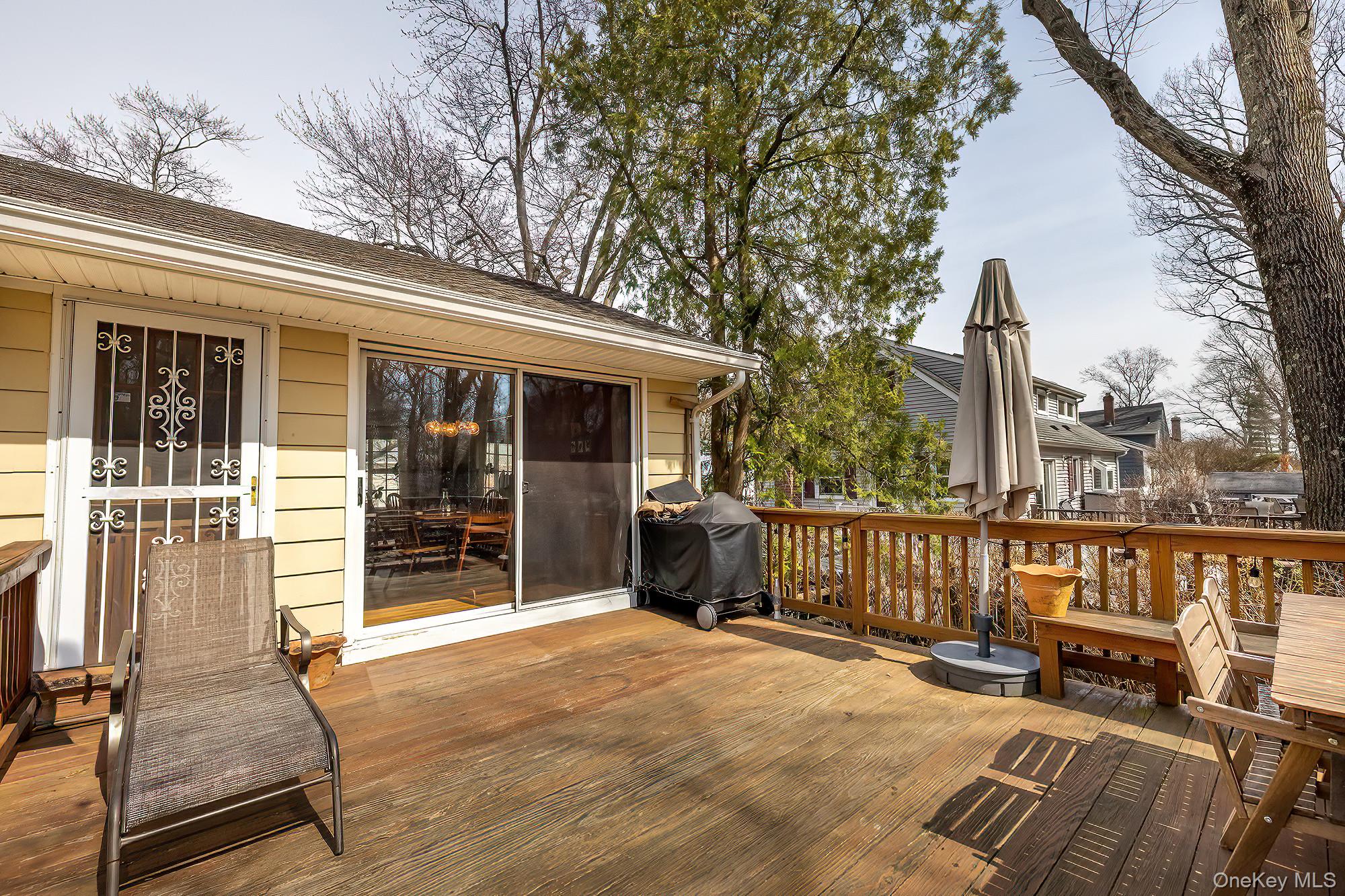 67 Duell Road White Plains, NY 10603 - Photo 21 of 29 Backyard Deck