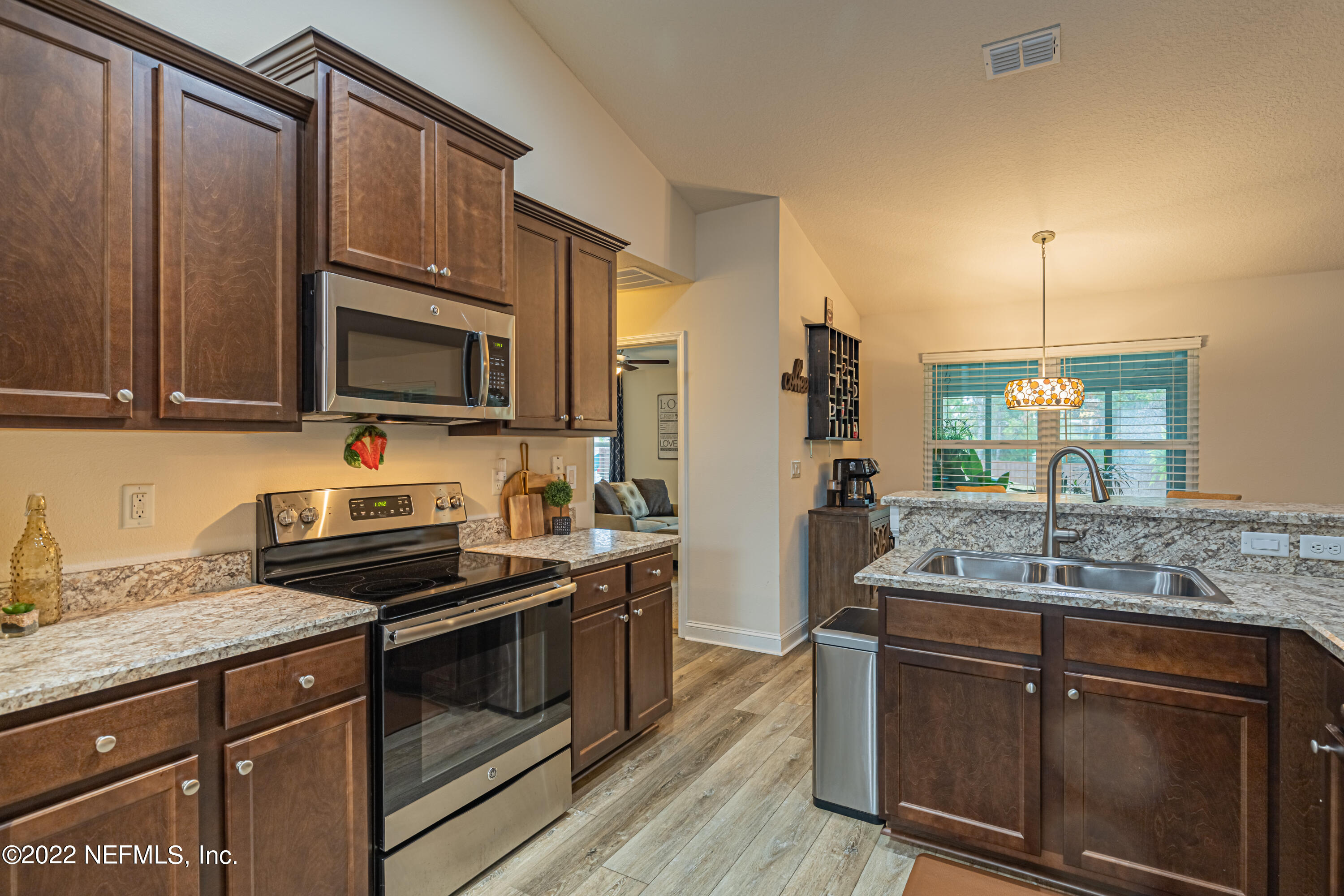 4506 Ranch Pines Way Middleburg, FL 32068 - Photo 9 of 43 Kitchen
