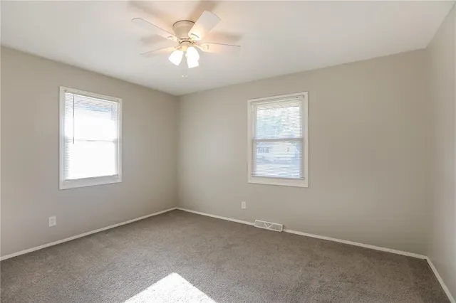 $1,895 | 7718 Northeast 54th Street, Kansas City, MO 64119