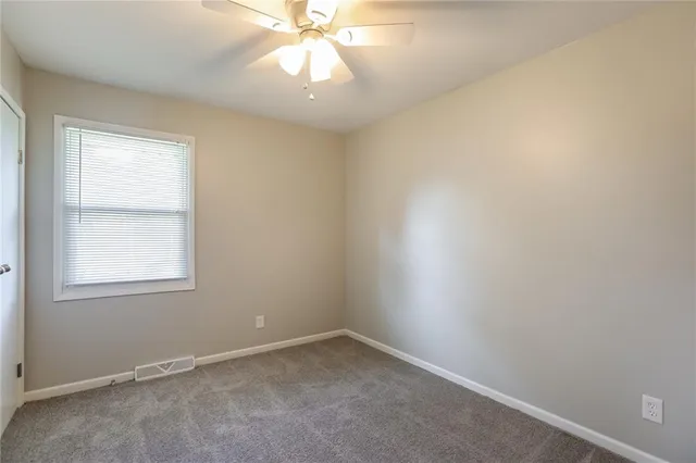 $1,895 | 7718 Northeast 54th Street, Kansas City, MO 64119