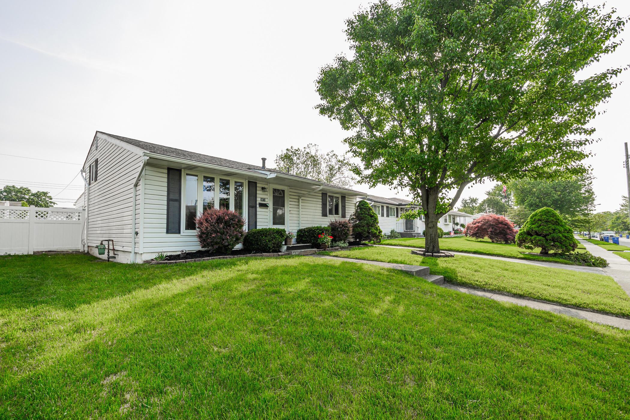 3872 Lynward Road Columbus, OH 43228 - Photo 43 of 47 Front of the Home