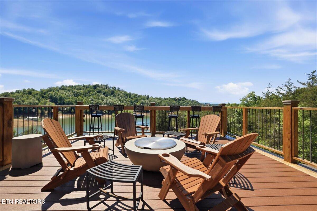 1836 Range Road Dandridge, TN 37725 - Photo 4 of 60 11-1836_Range_Rd_064