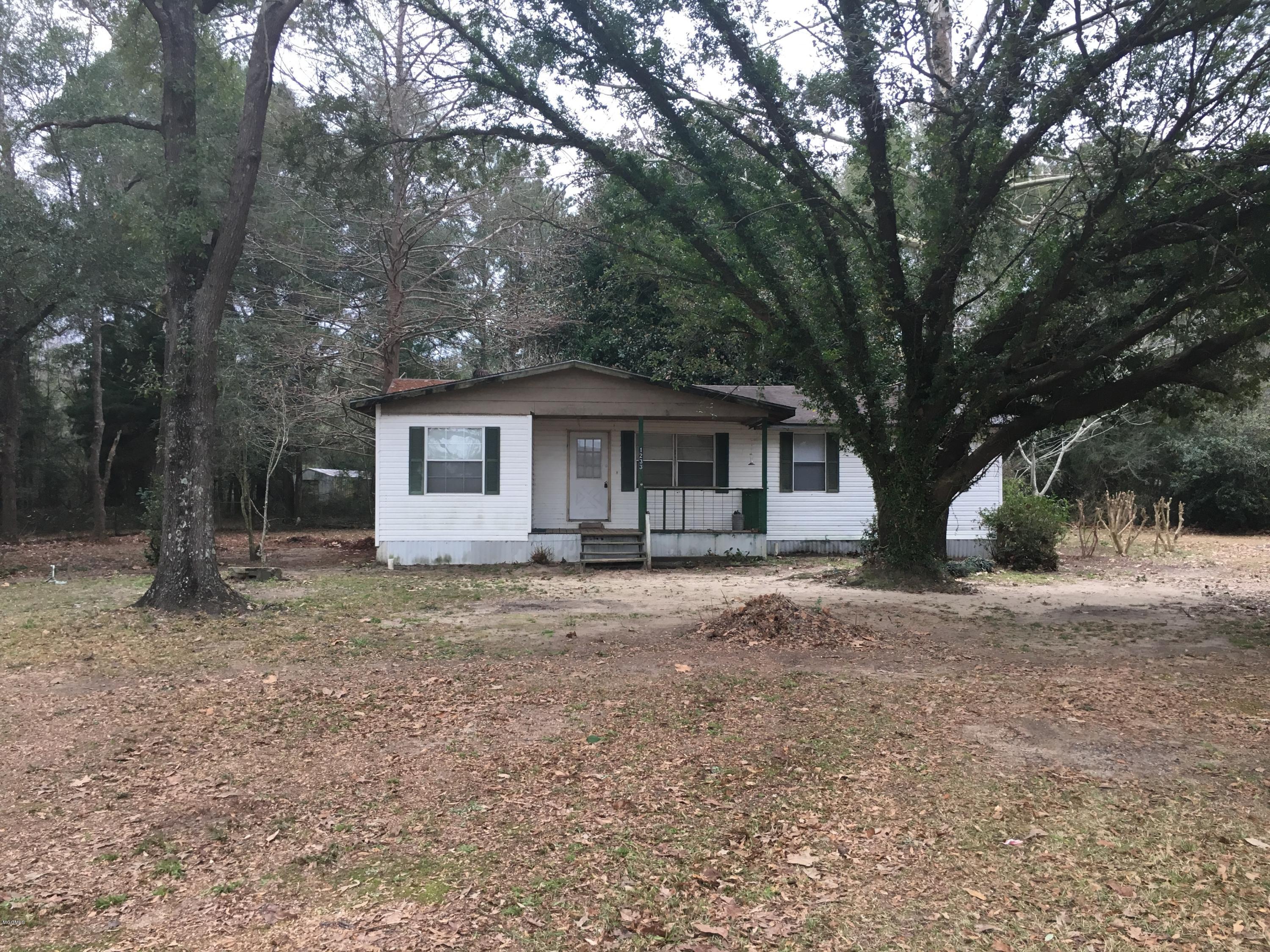 1233 Brushy Creek Road Lucedale, MS 39452 - Photo 2 of 12 78FD97C8-6262-41EF-AACD-F5C2428ED2F0
