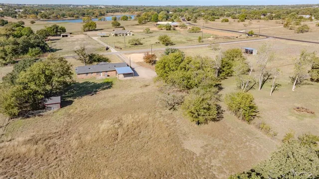 $3,000 | 124 La Vega Trail, Weatherford, TX 76088