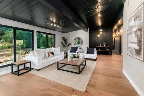 $1,650,000 | 2951 Anaheim Street, Escondido, CA 92025