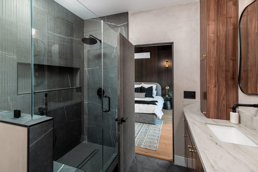 2951 Anaheim Street Escondido, CA 92025 - Photo 17 of 50 Primary Bath