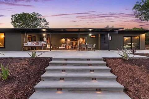 $1,650,000 | 2951 Anaheim Street, Escondido, CA 92025