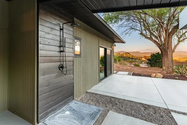 $1,650,000 | 2951 Anaheim Street, Escondido, CA 92025