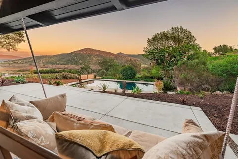 $1,650,000 | 2951 Anaheim Street, Escondido, CA 92025