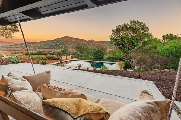$1,650,000 | 2951 Anaheim Street, Escondido, CA 92025